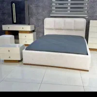 جاکفشی و تخت