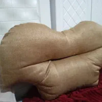 بالش یا کوسن طرح لب لاکچری