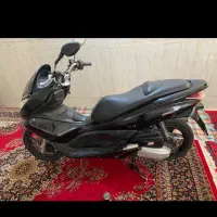 هوندا pcx2013 تمیز بدون رنگ فقط کامپیوترش خرابه