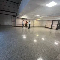 مغازه ۳۰۰ متری