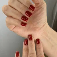 کاشت و ترمیم ناخن با پلی ژل