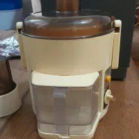 آبمیوه گیری و آسیاب
