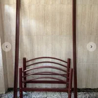 اسکلت تخت