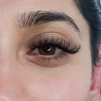 کاشت مژه واکستنشین مزه