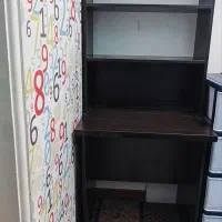 میز تحریر کتابخانه ایی