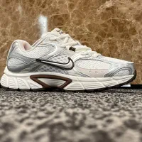 کتونی نایک مدل V5 رنگ موکا ساخت ویتنام