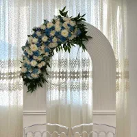 دکور بله برون و عقد با گل طبیعی و مصنوعی