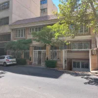 خانه-140-متری-ویلایی-2-خوابه-در-فرمانیه