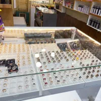 فروشنده عطر