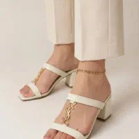 کفش پاشنه بلند