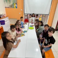 کودکستان  و پیش دبستانی تخصصی بچه های ایران(سروش)