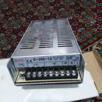 منبع تغذیه