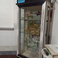 ویترین سفید مشکی