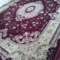 یک جفت فرش ۱۲متری و ۳تا پشتی