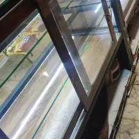 فروش ویترین شیشه ای