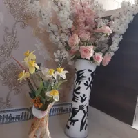 گلدان شیشه ای بزرگ و کوچک طرح دار
