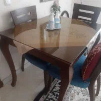 میز ناهار خوری چهار نفره۸۰۰۰۰۰۰تومان