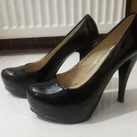 کفش پاشنه بلند