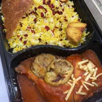 کارگر ساده خانم رستوران