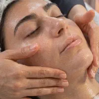 فشیال VIP|خدمات آرایشگری و زیبایی|مشهد, راهنمایی|دیوار