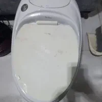 توالت فرنگی چینی اصل مارک فلور کاملا سالم در حد نو