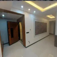 وکیل آباد ۵۵ نزدیک به مترو/ ۱۴۰متر/ ۳ خواب همکف