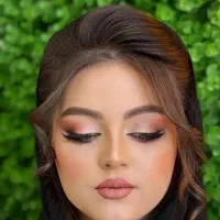 ۴۰ درصد تخفیف آموزش تخصصی میکاپ و شنیون