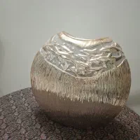 گلدان طلایی