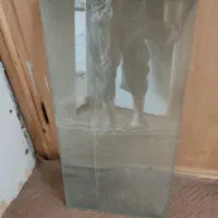 شیشه داخل بوفه