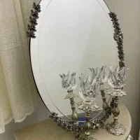 آینه و شمعدان برنزی