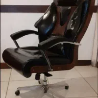 صندلی اداری طبی