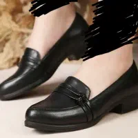 کفش سایز ۳۸