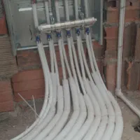 لوله کشی اب گرم وسرد انجام میشه