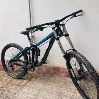 گلوری جاینت دانهیل