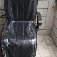 صندلی اصلاح در حد نو رنگ بنفش تیره