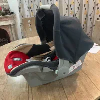 کریر و صندلی بچه نوزاد