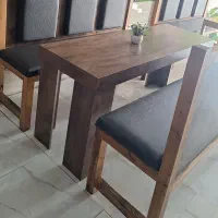 میز و نیمکت چوبی نو مخصوص کافه رستوران
