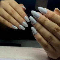 کاشت و ژلیش ناخن