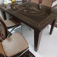 میز نهار خوری شش نفره در حد نو