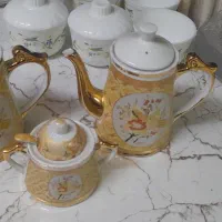 تعدادی ظروف قدیمی