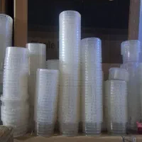 ظرف پلاستیکی