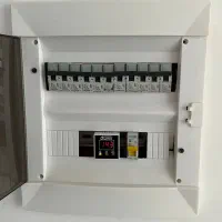برقکاری خرده کاری پذیرفته میشود