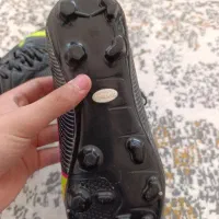 یک جفت کفش چمن