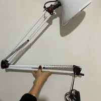 چراغ میز ناخن کار/چراغ مطالعه