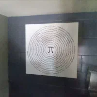 یک تابلو زیبا نو نو برای کافه بوده