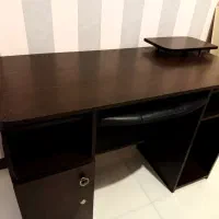میز کامپیوتر درحدنواستفاده نشده
