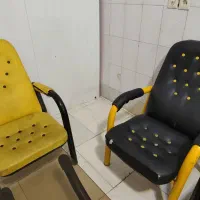 صندلی انتظار چرمی دکمه دار