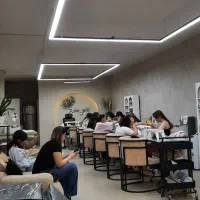 استخدام در سالن فول مشتری