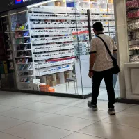 دور ووید طبقه ی زیر فودکورت چارسو