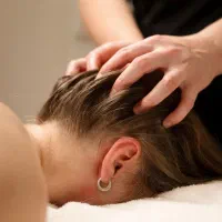 خدمات ماساژ در کلینیک تخصصی